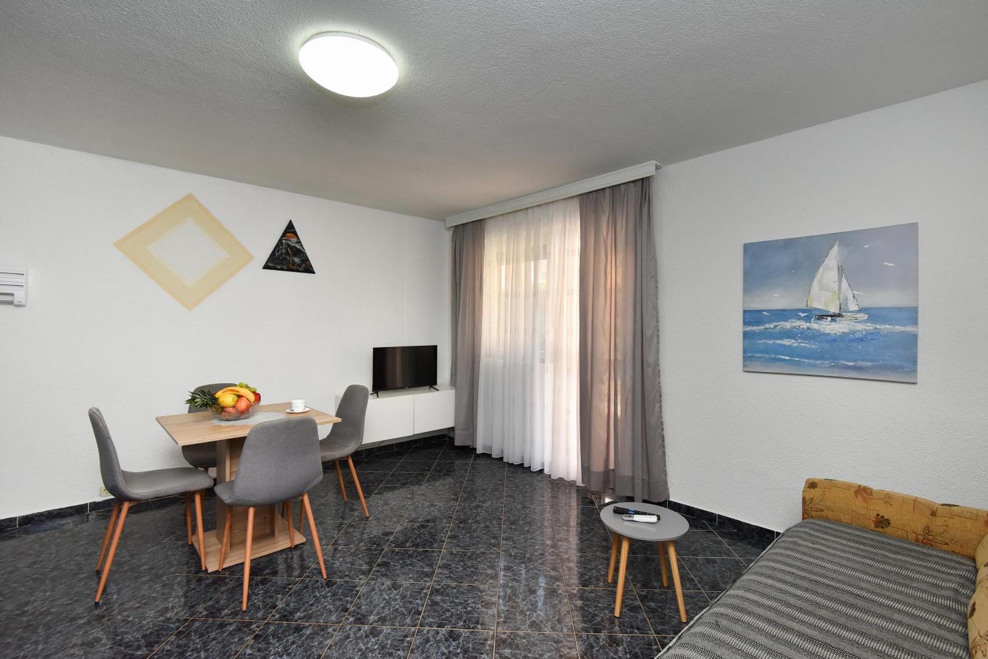 Kaurinovic Apartament *